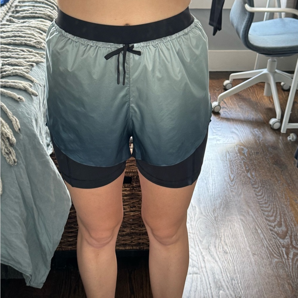 Lululemon Lab lined short - Picture 5 of 8
